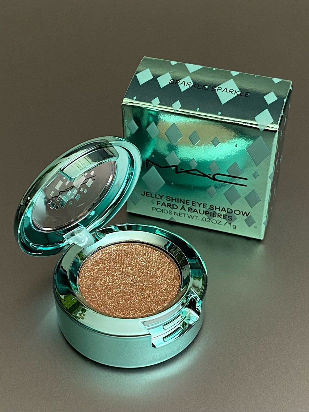MAC “Sparkle, Sparkle” Jelly Shine Eyeshadow